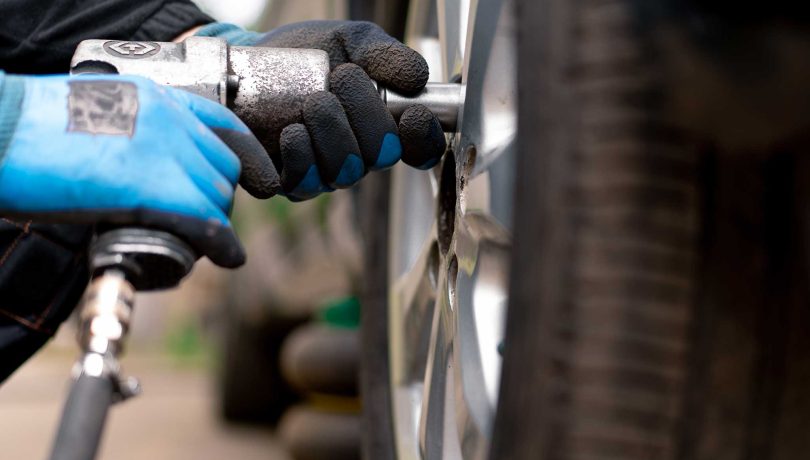 DM-Karosserie-Lack-Meisterbetrieb-Hannover-best-Reifenservice-Fahrzeugkarosserie