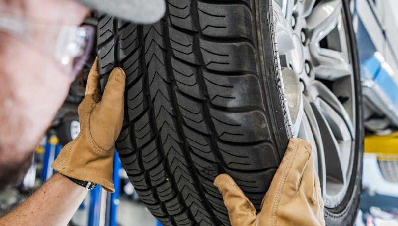 DM-Karosserie-Lack-Meisterbetrieb-inspektion-Reifenservice-Fahrzeugkarosserie